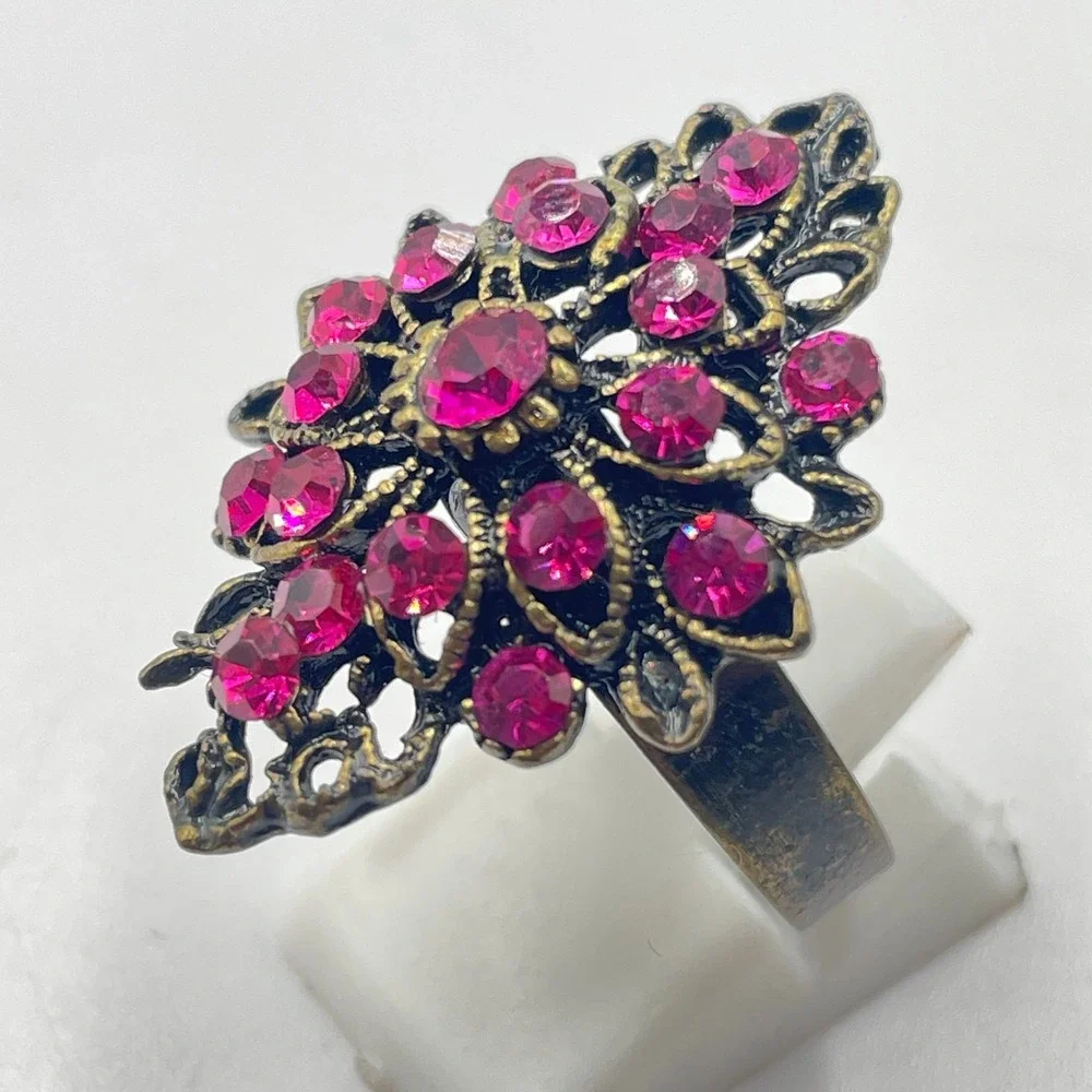Vintage Retro Hot Pink Rhinestone Statement Ring Antique Gold Tone Cocktail